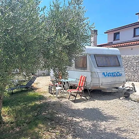 Hotel Camper Umma Pula