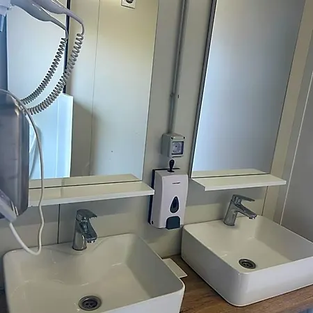 Hotel Camper Umma