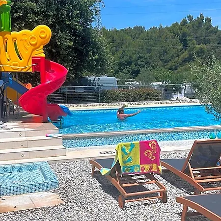 Hotel Camper Umma *